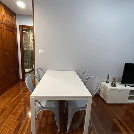 Apartamento Centrico กาสโตร-อูร์เดียเลส ภายนอก รูปภาพ